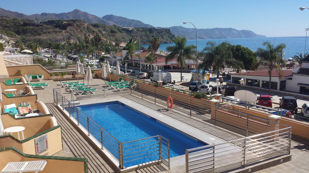 Apartamentos Nerja Bahia Εξωτερικό φωτογραφία