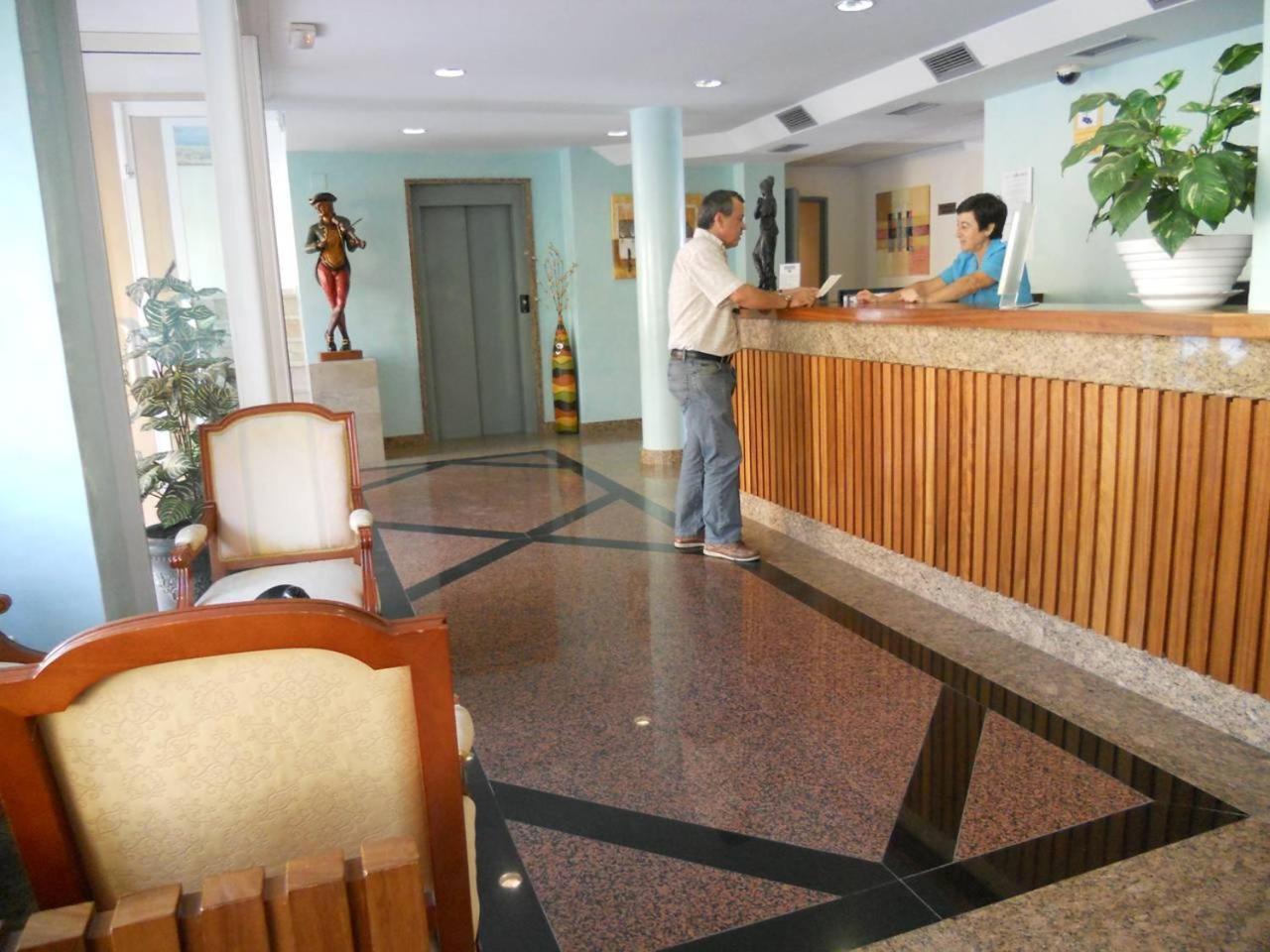Apartamentos Nerja Bahia Εξωτερικό φωτογραφία